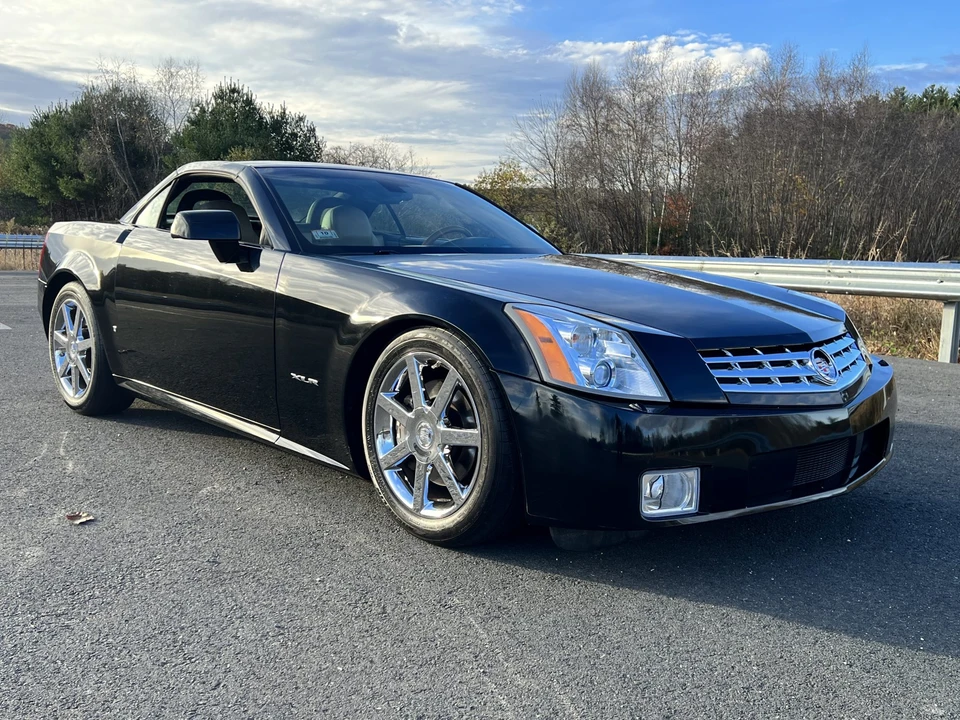 2006 Cadillac XLR - Image 16 of 31