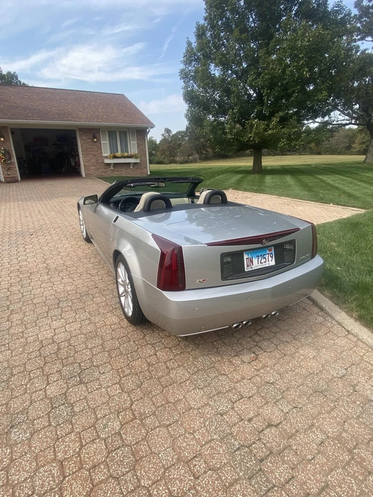 2006 Cadillac XLR-V - Image 9 of 31