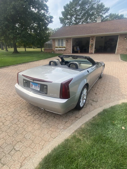 2006 Cadillac XLR-V - Image 7 of 31