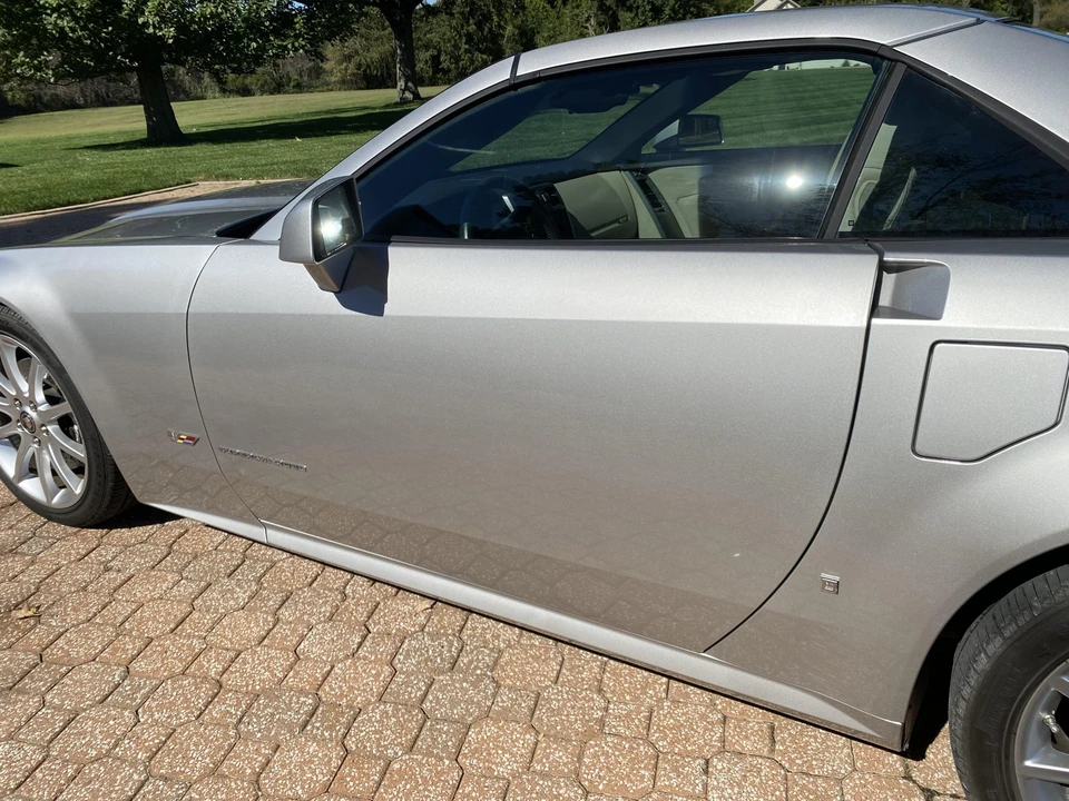 2006 Cadillac XLR-V - Image 26 of 31