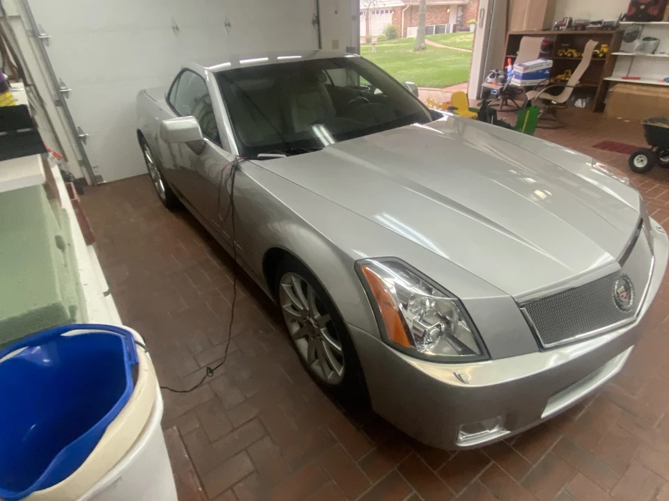 2006 Cadillac XLR-V - Image 22 of 31