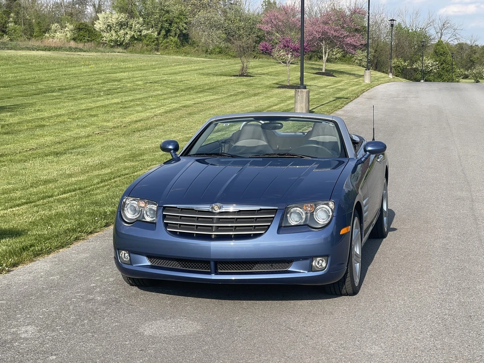 2006 Chrysler Crossfire - Image 2 of 31