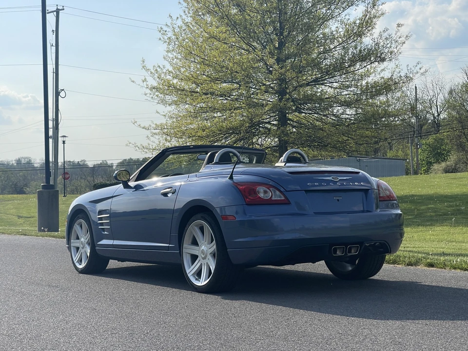 2006 Chrysler Crossfire - Image 29 of 31