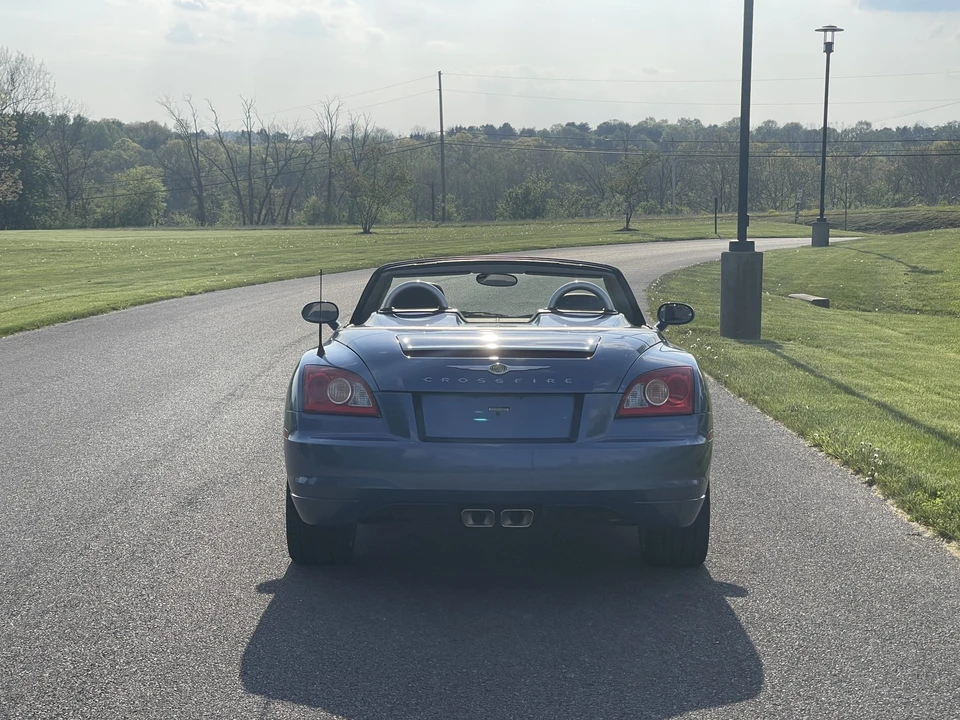 2006 Chrysler Crossfire - Image 26 of 31