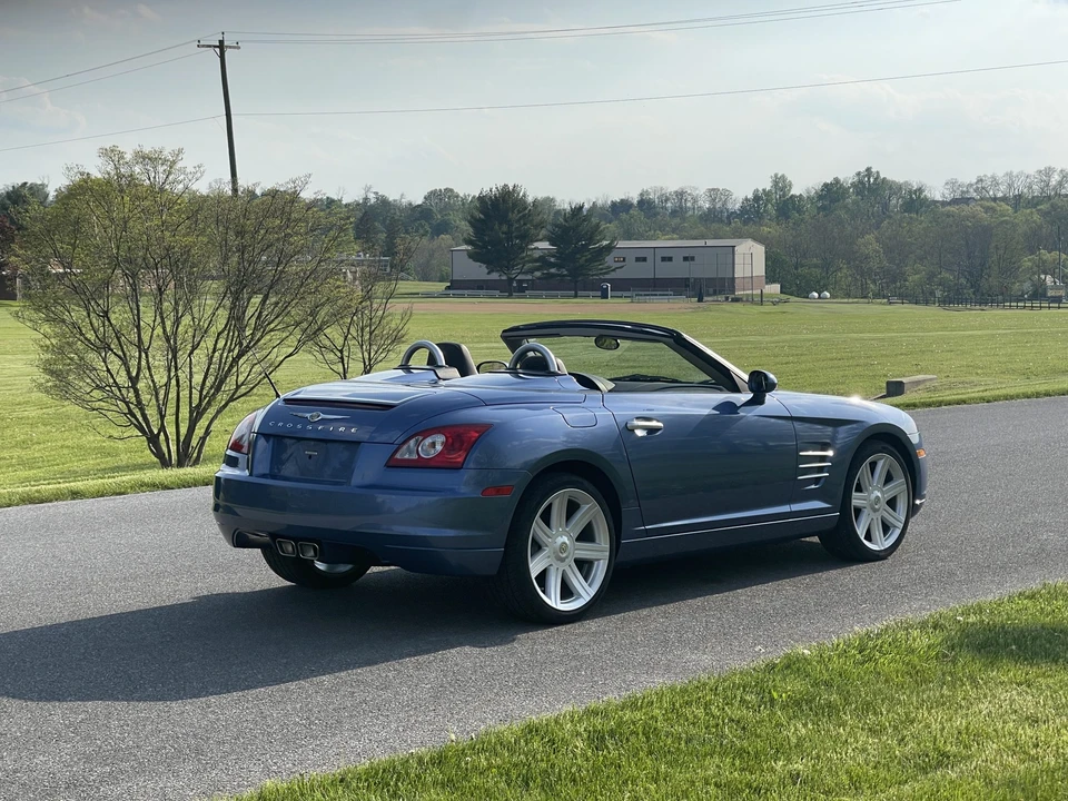 2006 Chrysler Crossfire - Image 20 of 31