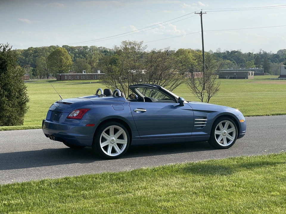 2006 Chrysler Crossfire - Image 18 of 31