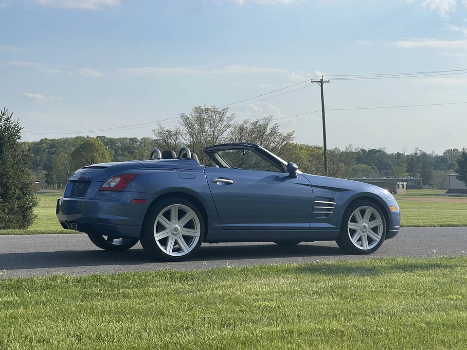 2006 Chrysler Crossfire - Image 17 of 31