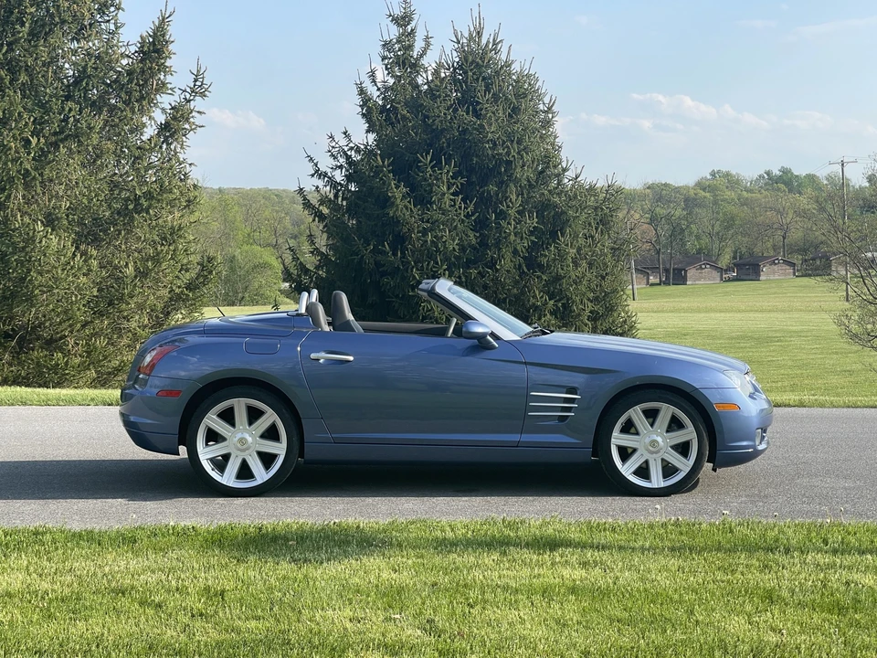 2006 Chrysler Crossfire - Image 16 of 31