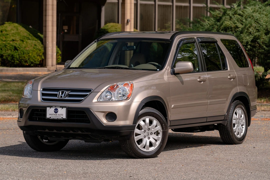 2006 Honda CR-V 2nd Gen - Image 5 of 31