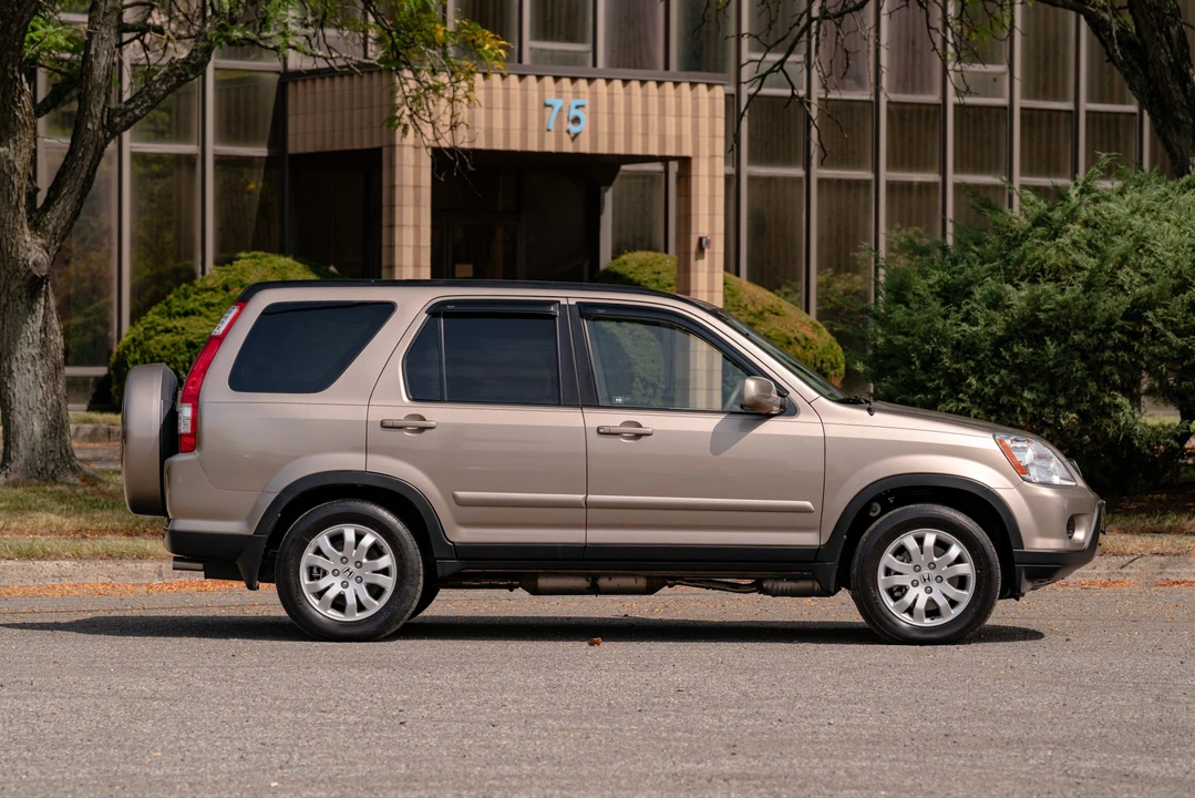 2006 Honda CR-V 2nd Gen - Image 15 of 31
