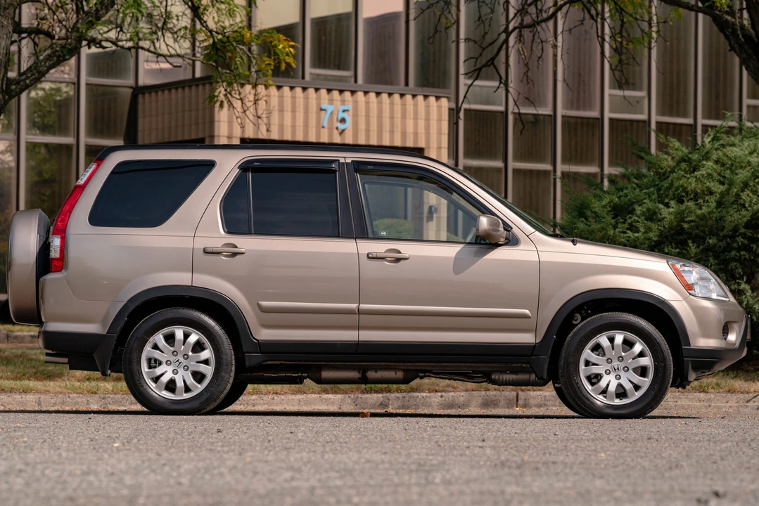 2006 Honda CR-V 2nd Gen - Image 17 of 31