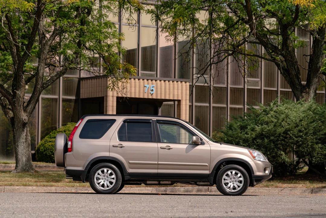 2006 Honda CR-V 2nd Gen - Image 14 of 31