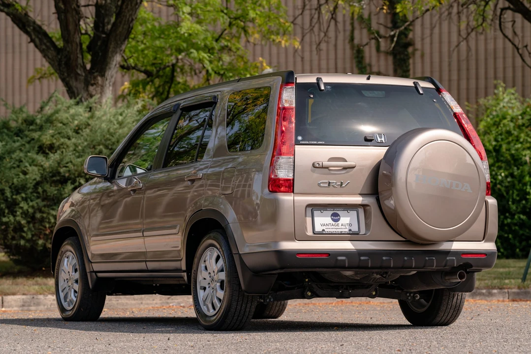 2006 Honda CR-V 2nd Gen - Image 8 of 31