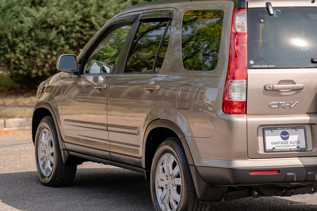 2006 Honda CR-V 2nd Gen - Image 29 of 31