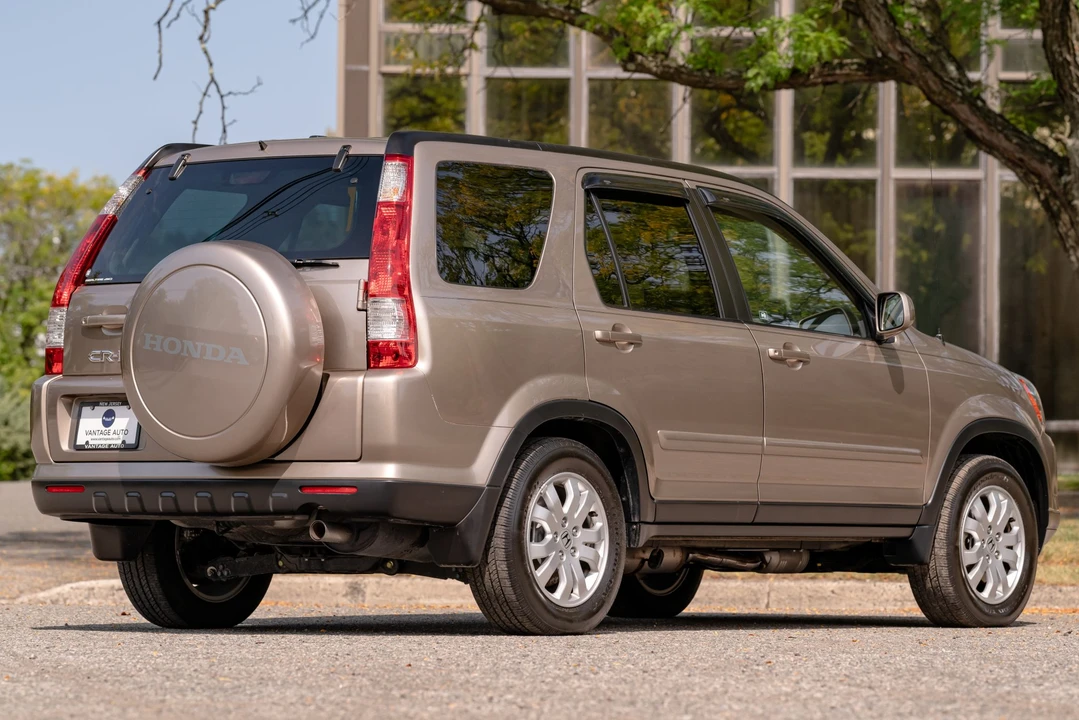 2006 Honda CR-V 2nd Gen - Image 12 of 31
