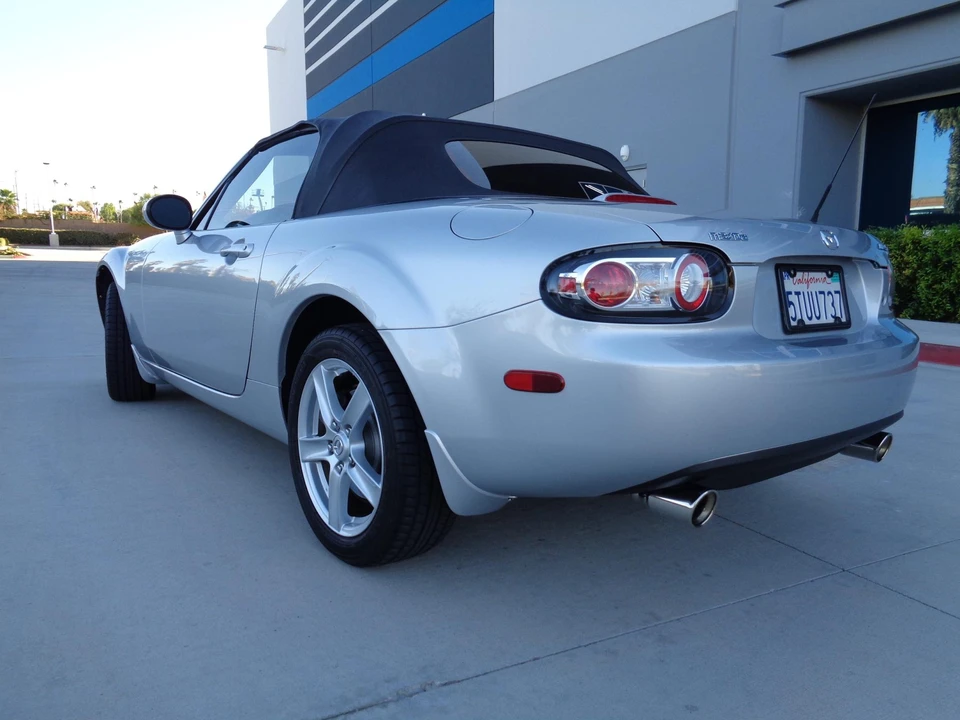2006 Mazda NC MX-5 Miata - Image 5 of 31