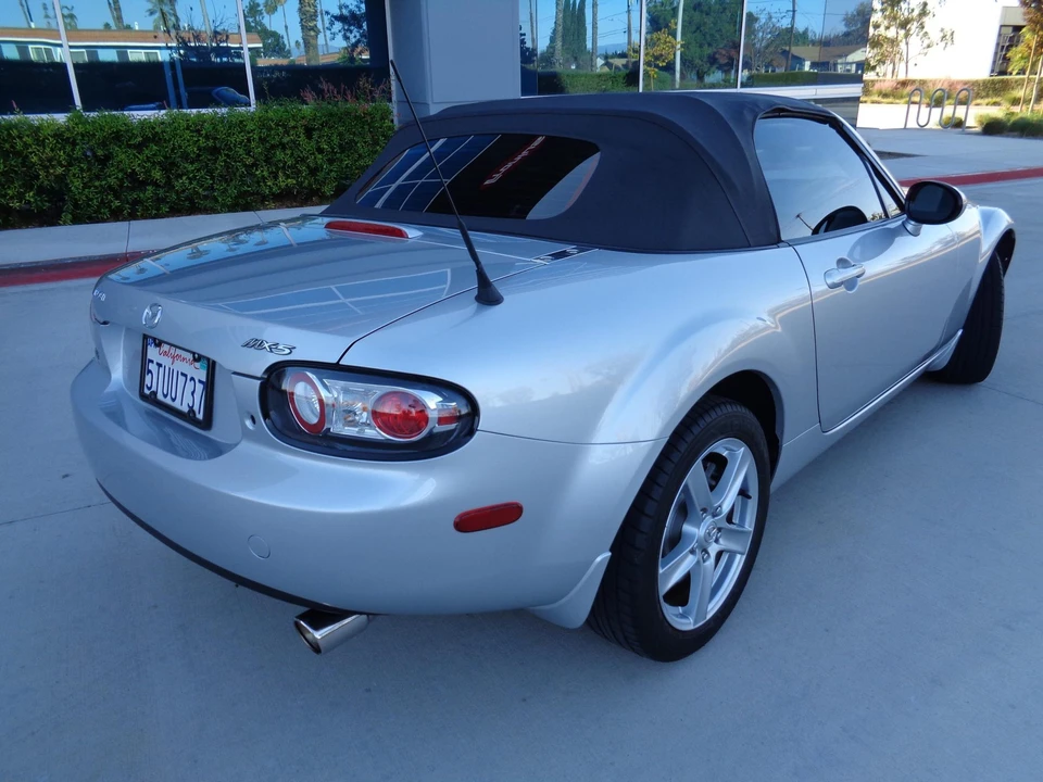 2006 Mazda NC MX-5 Miata - Image 7 of 31