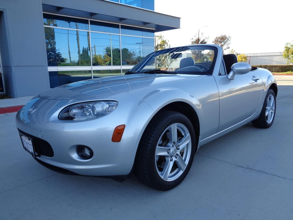 2006 Mazda NC MX-5 Miata - Image 13 of 31