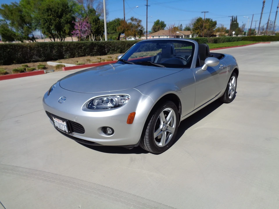 2006 Mazda NC MX-5 Miata - Image 18 of 31