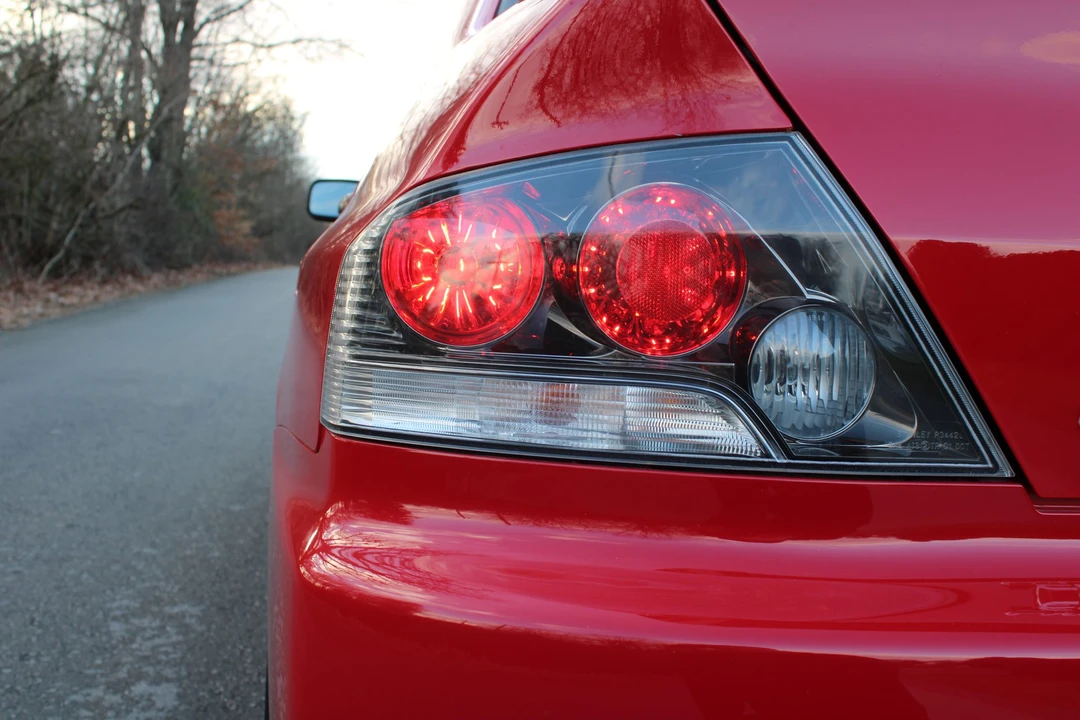 2006 Mitsubishi Lancer Evolution IX 8th Gen - Image 27 of 31