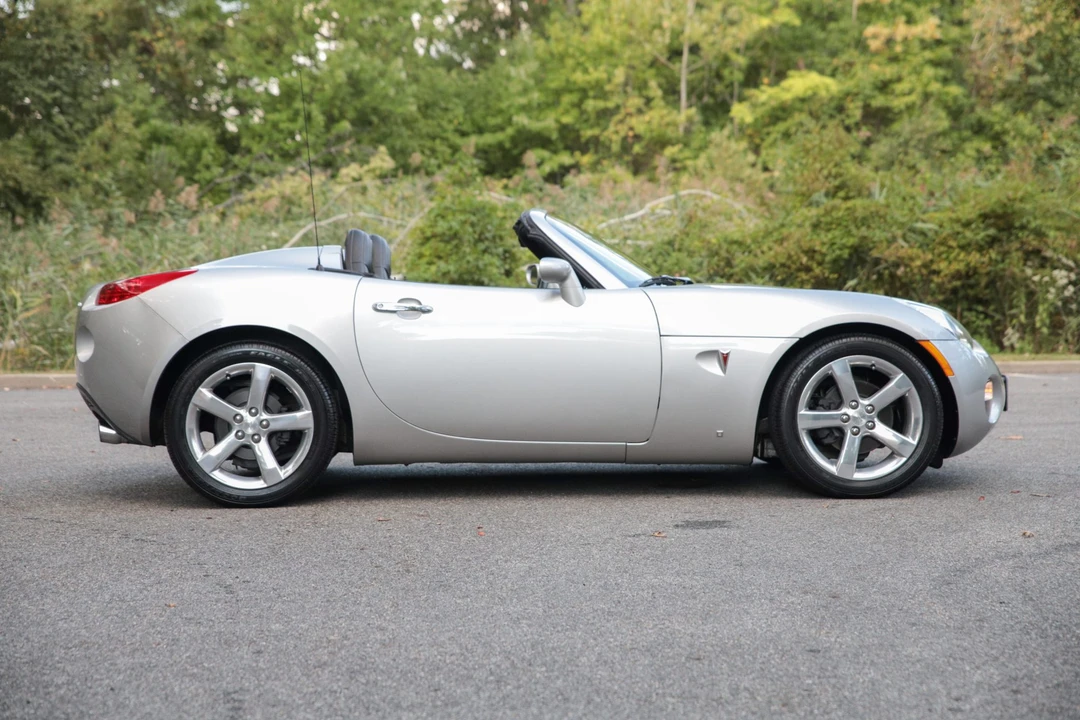2006 Pontiac Solstice - Image 10 of 31