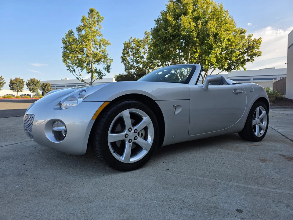 2006 Pontiac Solstice - Image 15 of 31