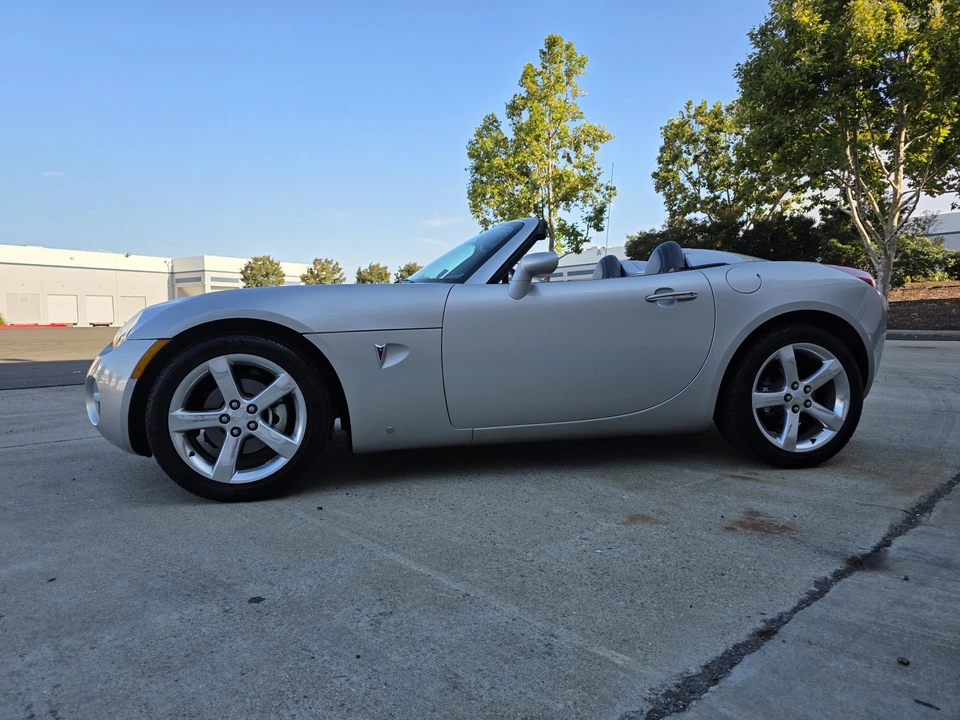 2006 Pontiac Solstice - Image 14 of 31