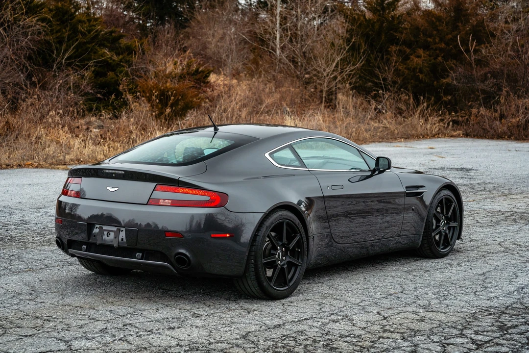 2007 Aston Martin V8 Vantage (2006-2017) - Image 28 of 31