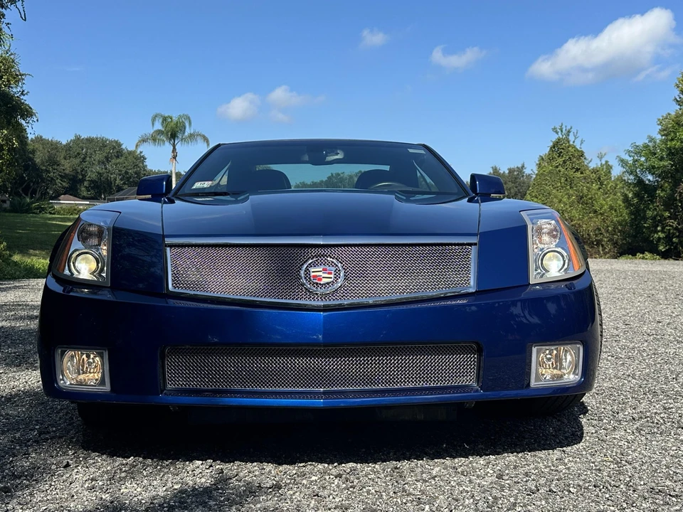 2007 Cadillac XLR-V - Image 21 of 31