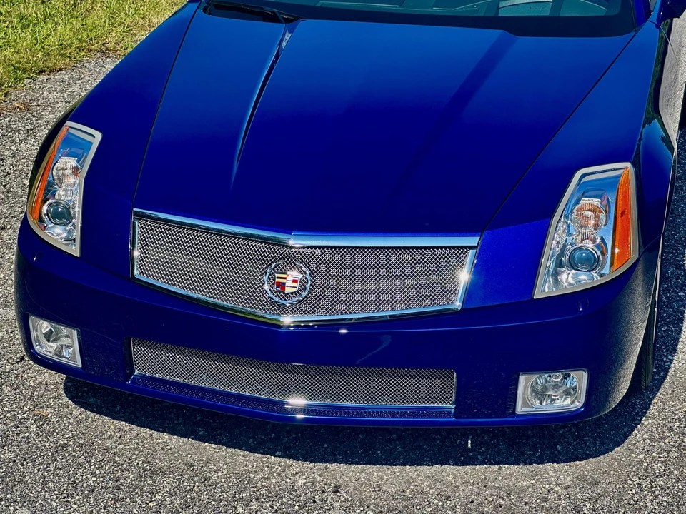 2007 Cadillac XLR-V - Image 29 of 31