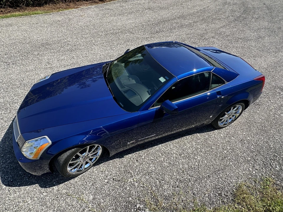2007 Cadillac XLR-V - Image 19 of 31