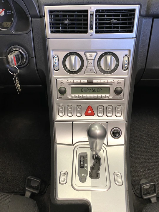 2007 Chrysler Crossfire - Image 17 of 31