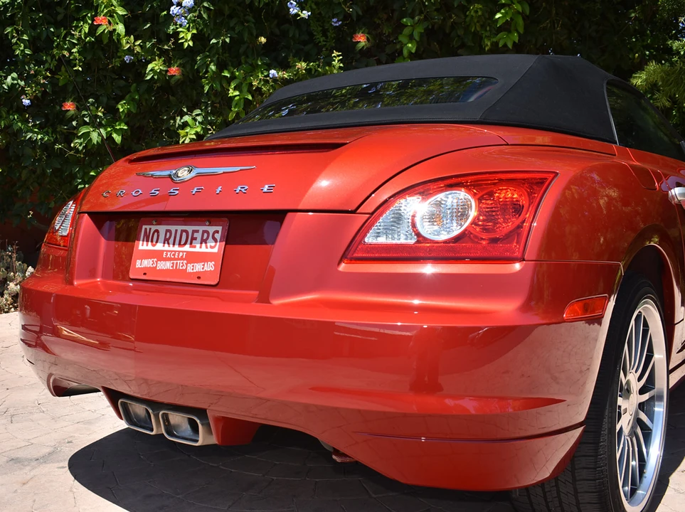 2007 Chrysler Crossfire - Image 8 of 31