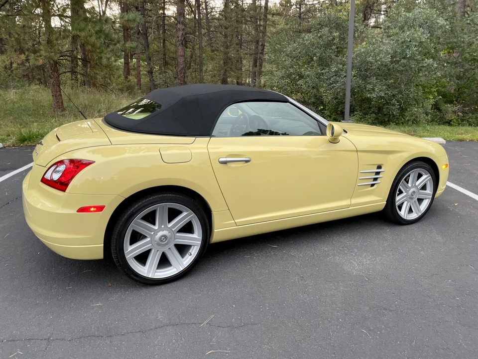 2007 Chrysler Crossfire - Image 19 of 31