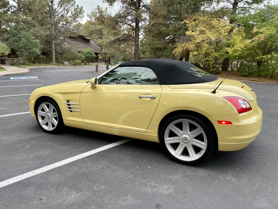 2007 Chrysler Crossfire - Image 27 of 31