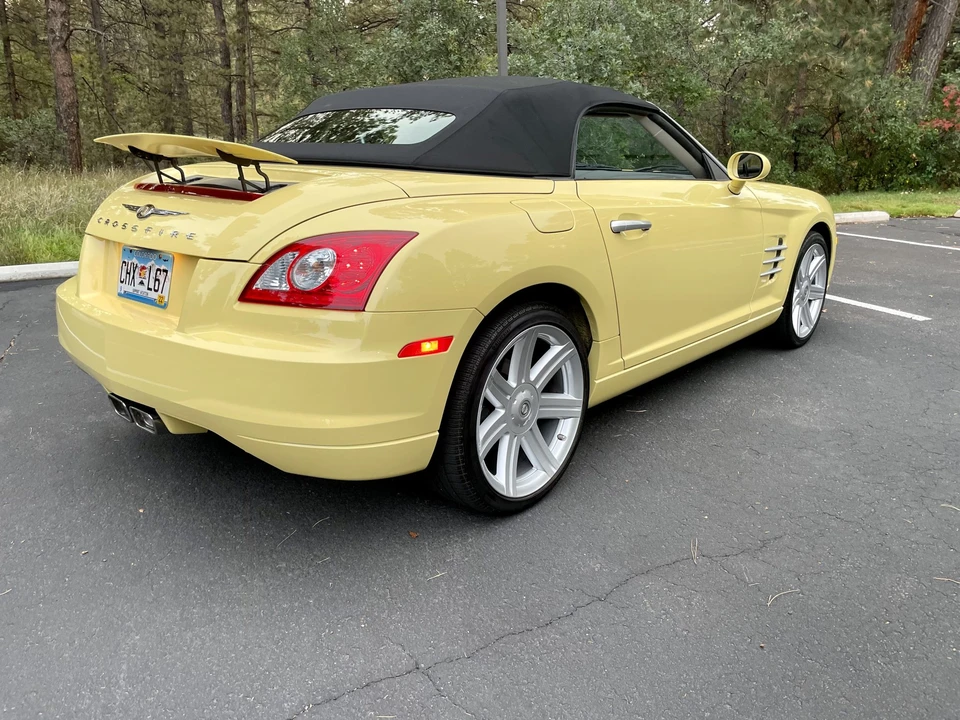 2007 Chrysler Crossfire - Image 20 of 31