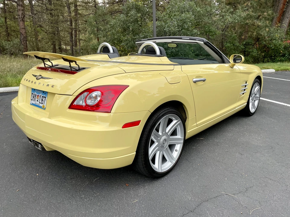 2007 Chrysler Crossfire - Image 7 of 31