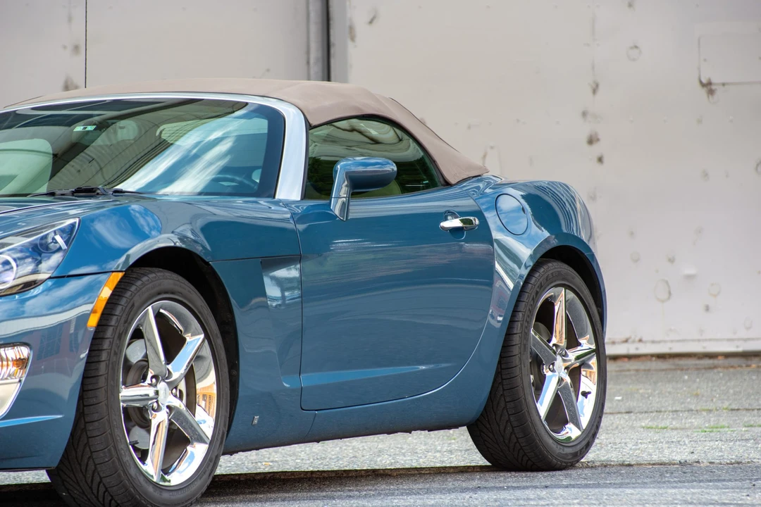 2007 Saturn Sky Red Line - Image 15 of 31