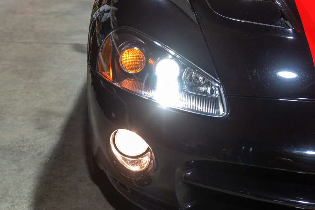2008 Dodge Viper 4th Gen - Image 19 of 31