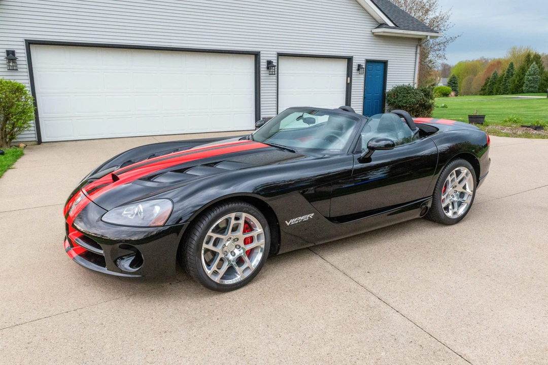 2008 Dodge Viper 4th Gen - Image 2 of 31