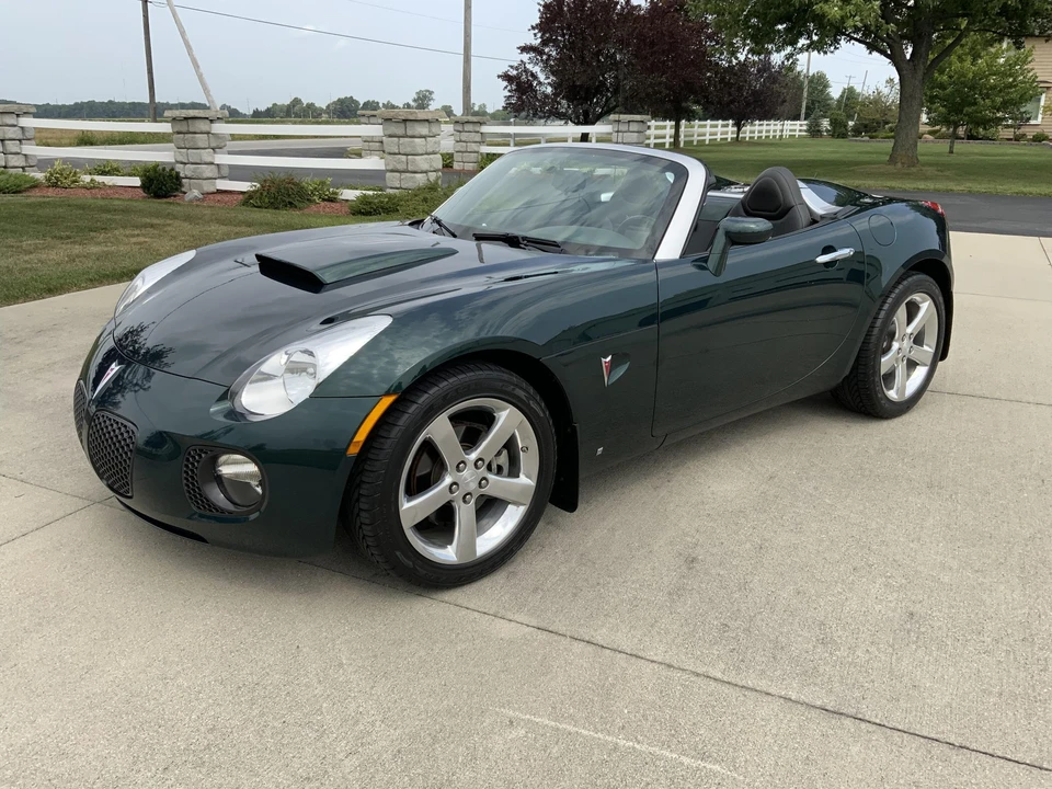 2008 Pontiac Solstice GXP - Image 3 of 31