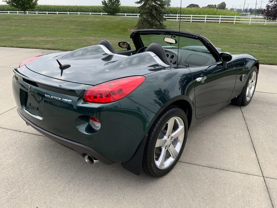 2008 Pontiac Solstice GXP - Image 17 of 31