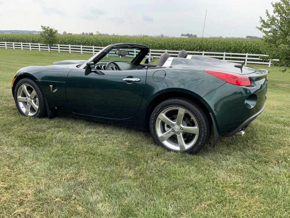 2008 Pontiac Solstice GXP - Image 30 of 31