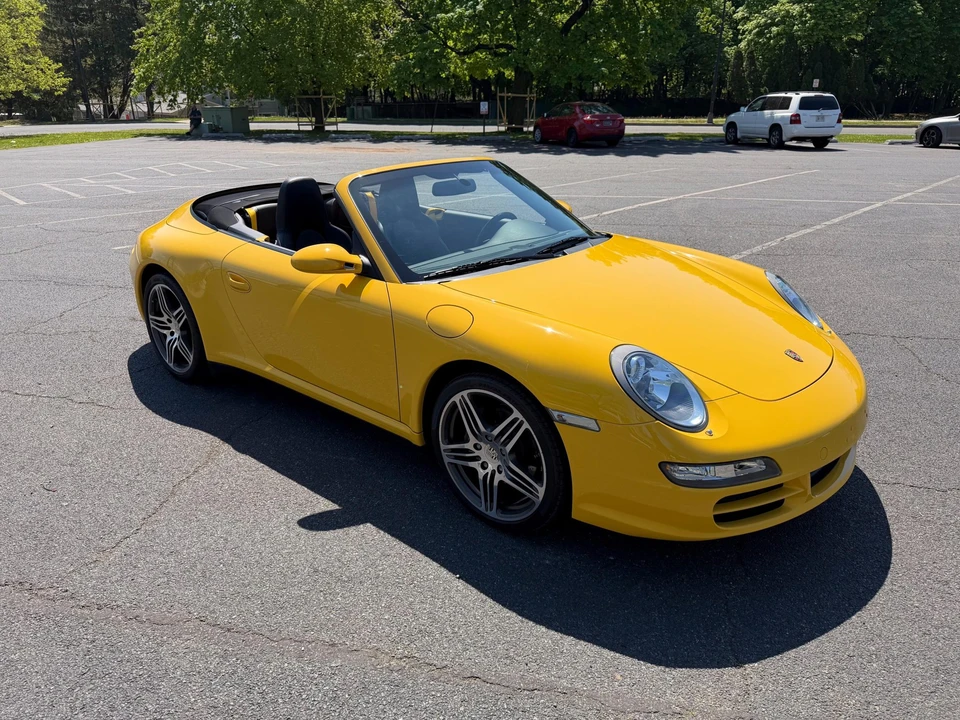 2008 Porsche 997 Carrera 4 - Image 9 of 31