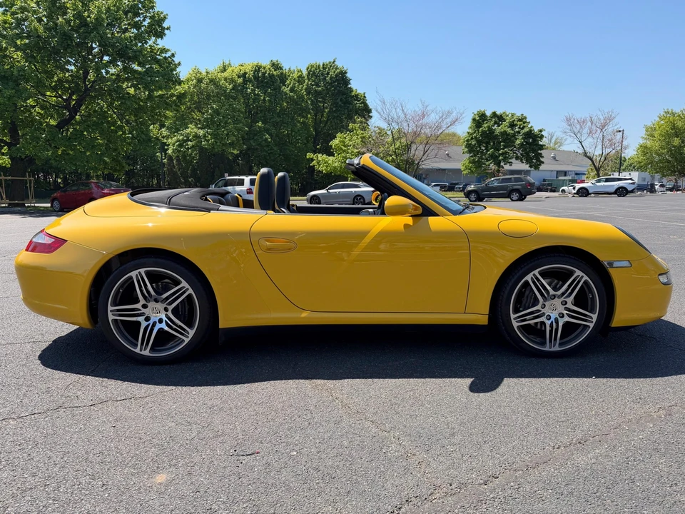 2008 Porsche 997 Carrera 4 - Image 17 of 31