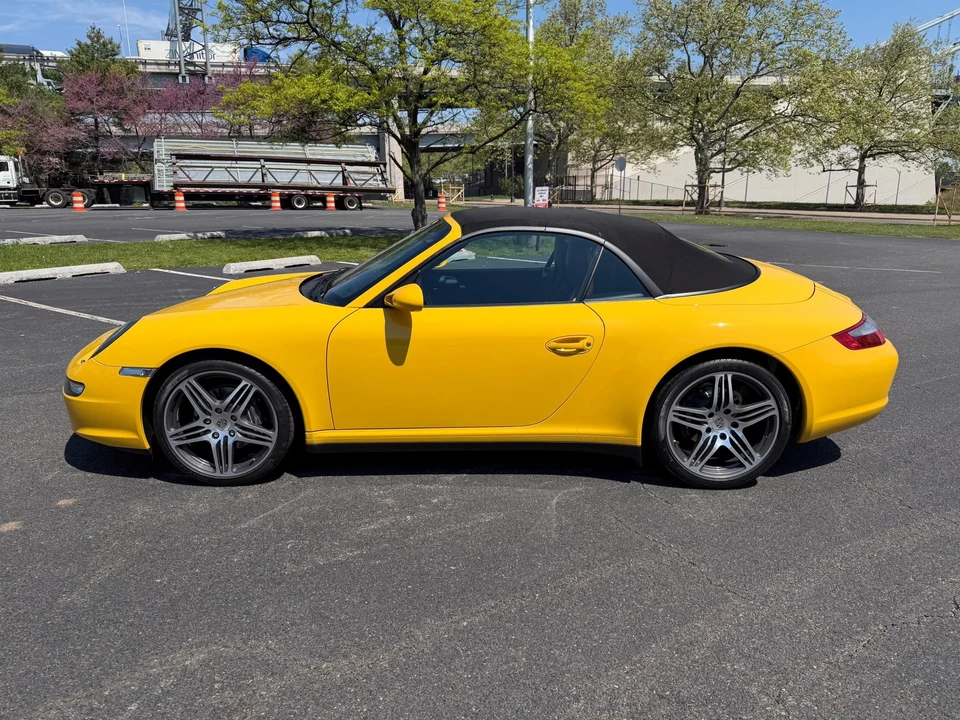 2008 Porsche 997 Carrera 4 - Image 11 of 31