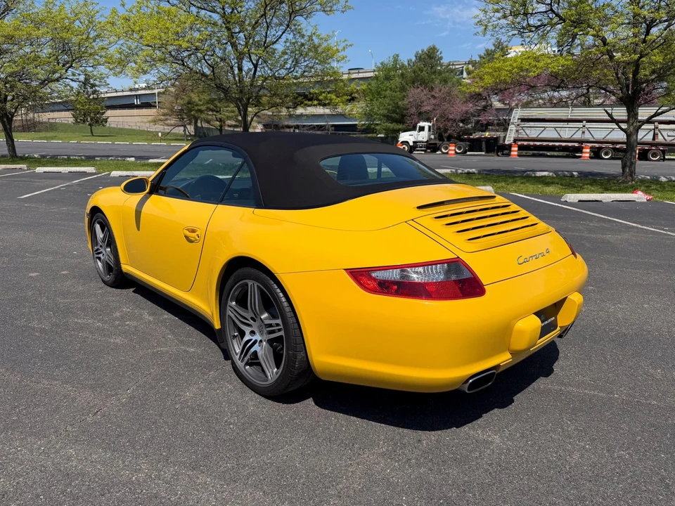 2008 Porsche 997 Carrera 4 - Image 16 of 31