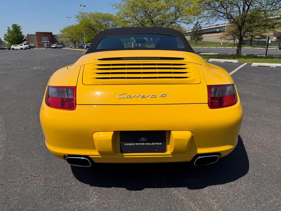 2008 Porsche 997 Carrera 4 - Image 17 of 31