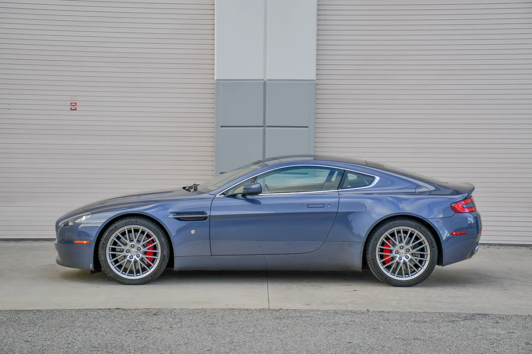 2009 Aston Martin V8 Vantage (2006-2017) - Image 25 of 31