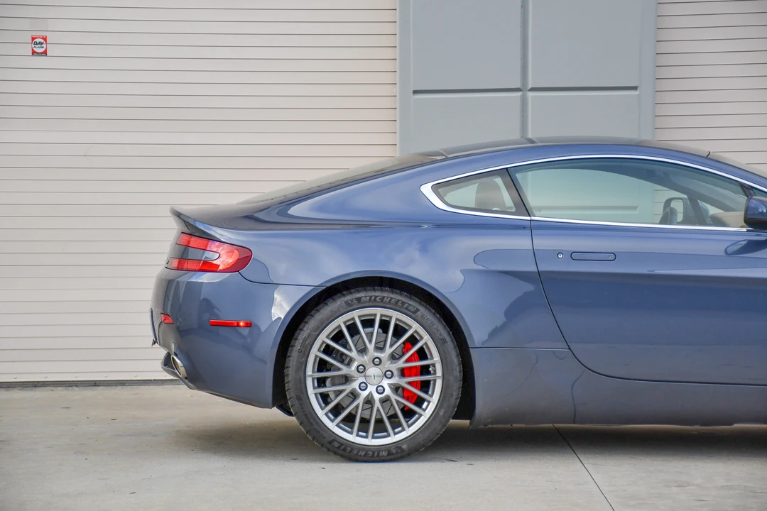 2009 Aston Martin V8 Vantage (2006-2017) - Image 28 of 31